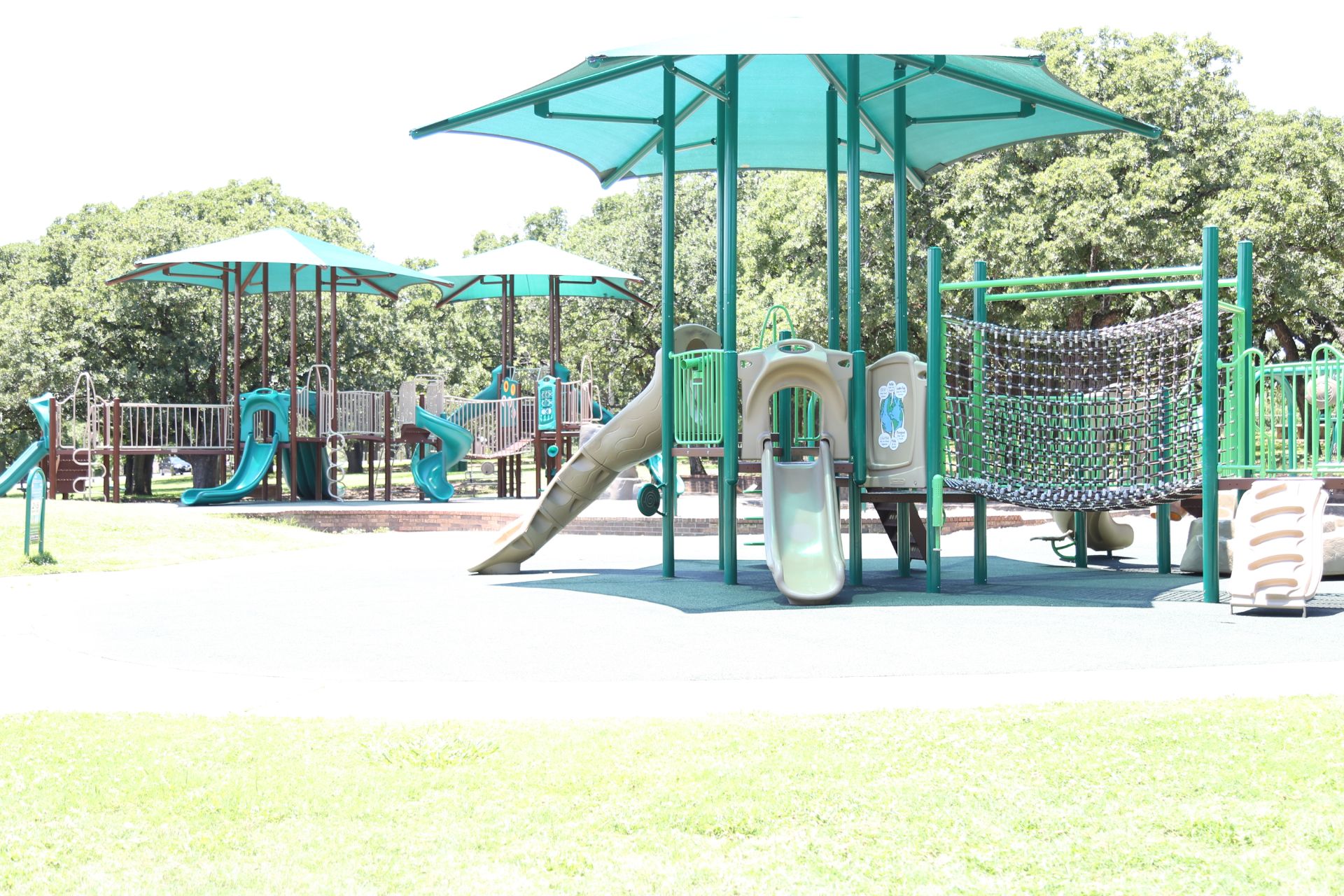 Chisholm Park playground